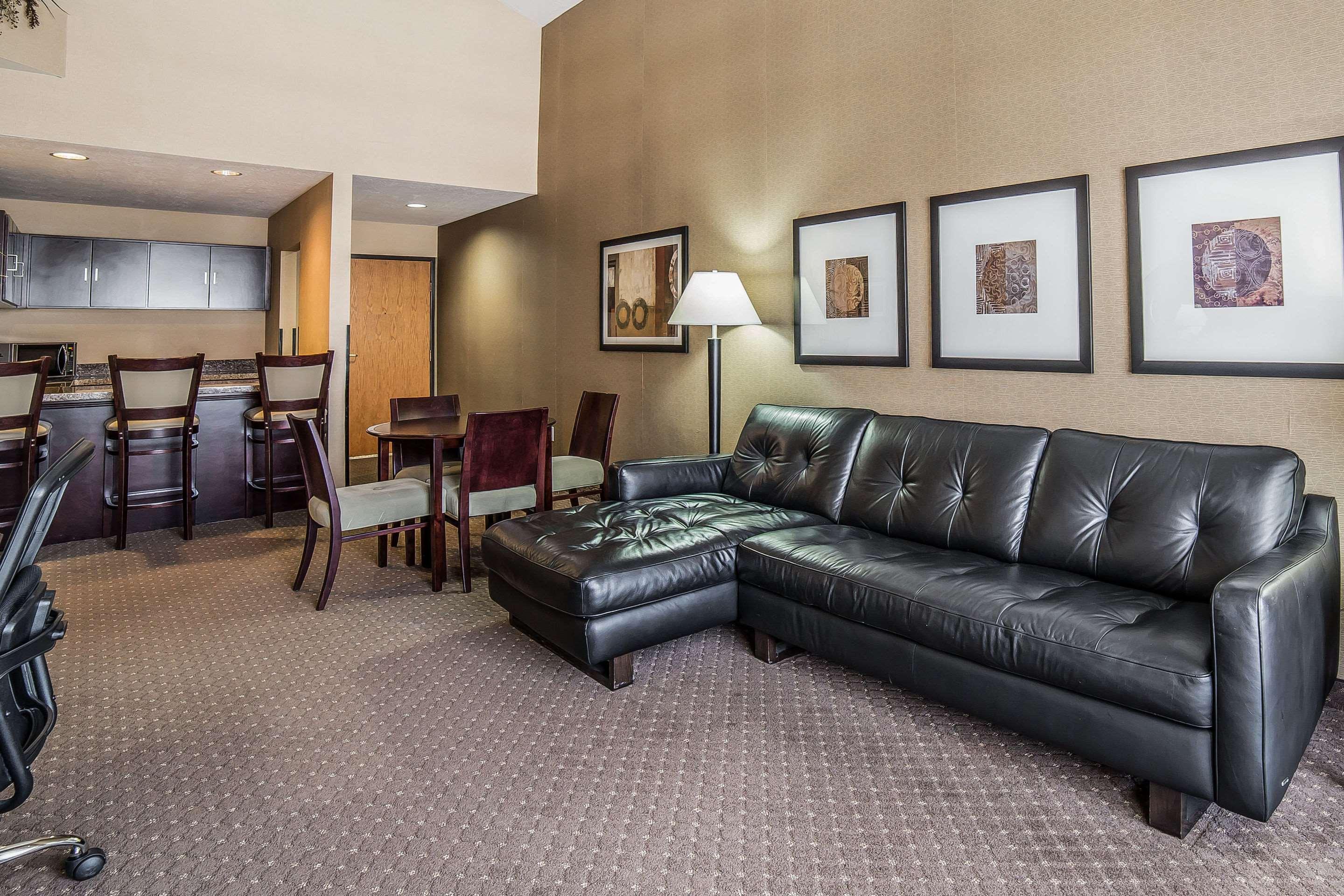 Comfort Suites Ogden Conference Center מראה חיצוני תמונה