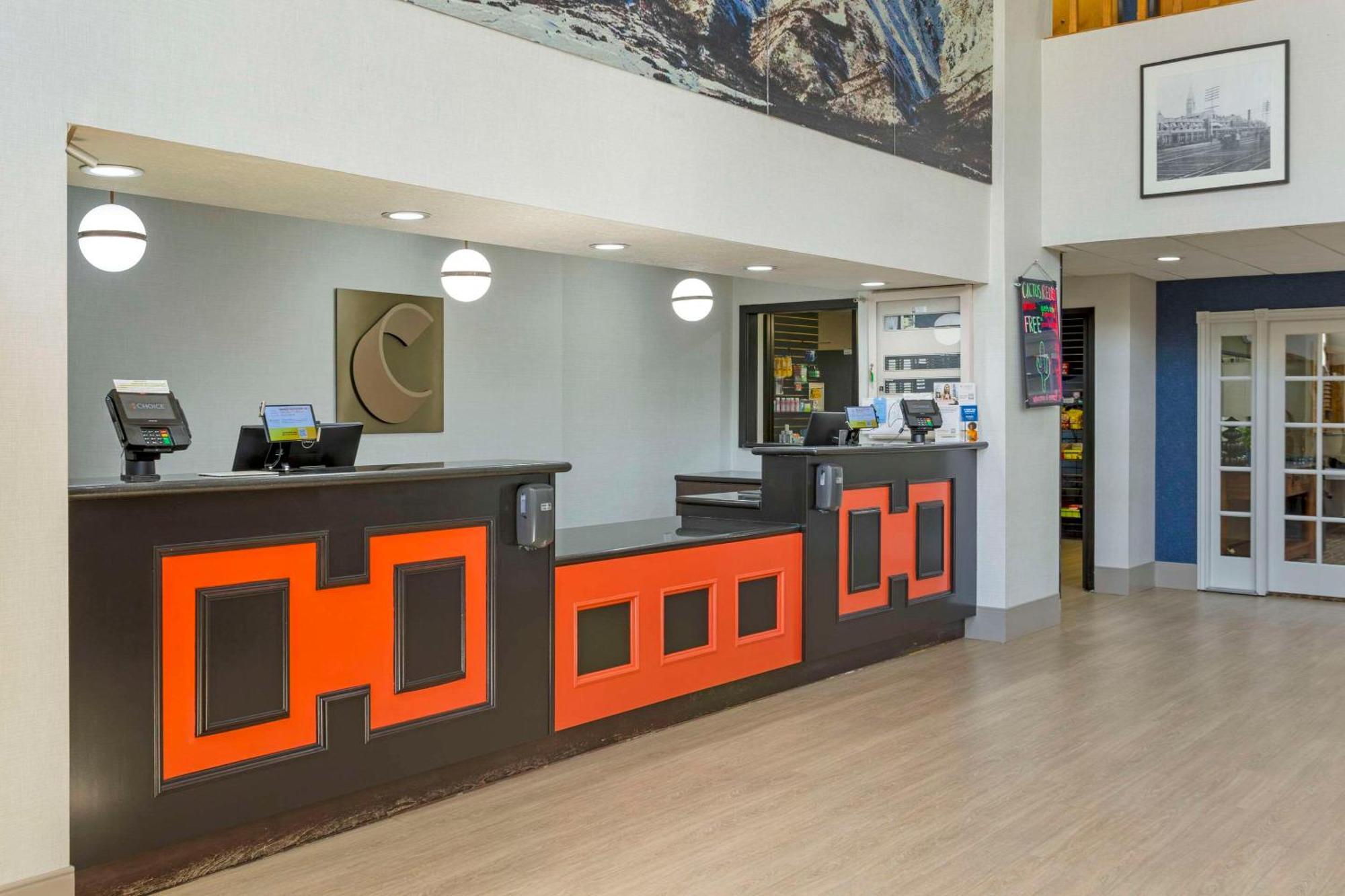 Comfort Suites Ogden Conference Center מראה חיצוני תמונה
