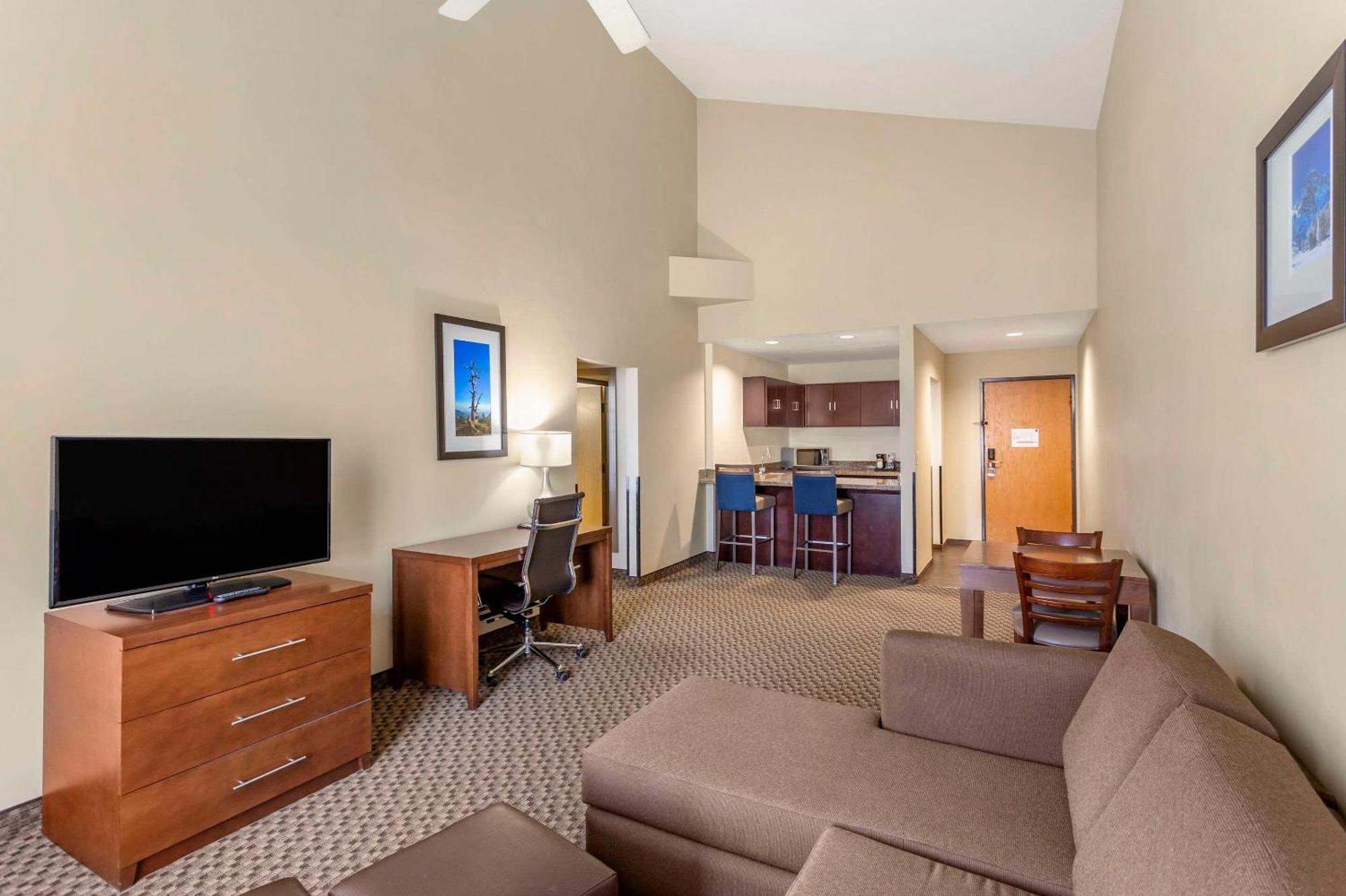 Comfort Suites Ogden Conference Center מראה חיצוני תמונה
