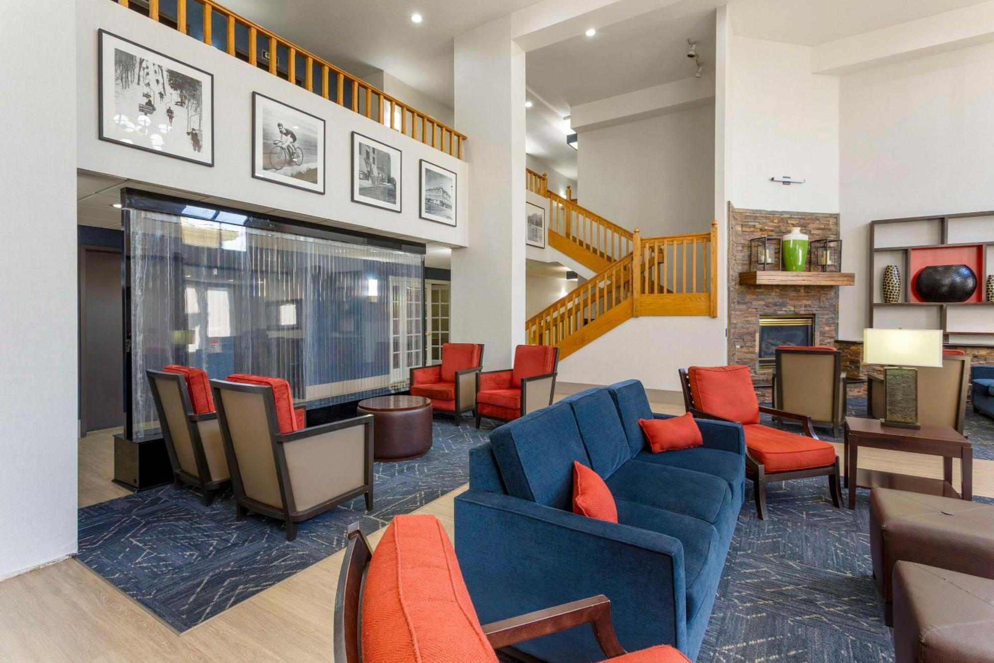 Comfort Suites Ogden Conference Center מראה חיצוני תמונה