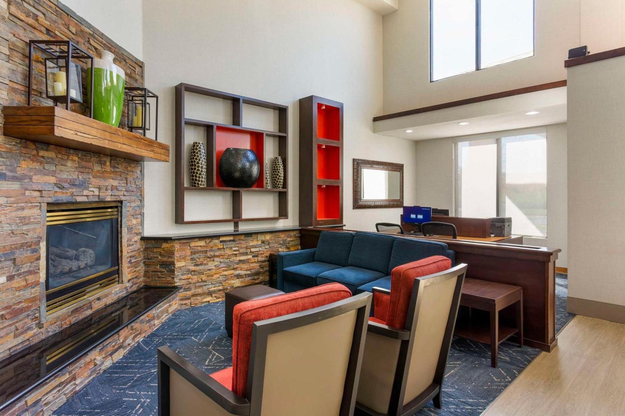 Comfort Suites Ogden Conference Center מראה חיצוני תמונה